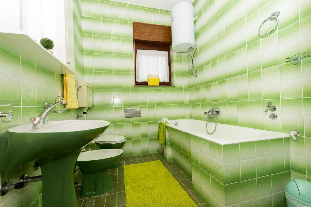 Apartmani Mila A1 & A2 & 3 Trogir Extérieur photo