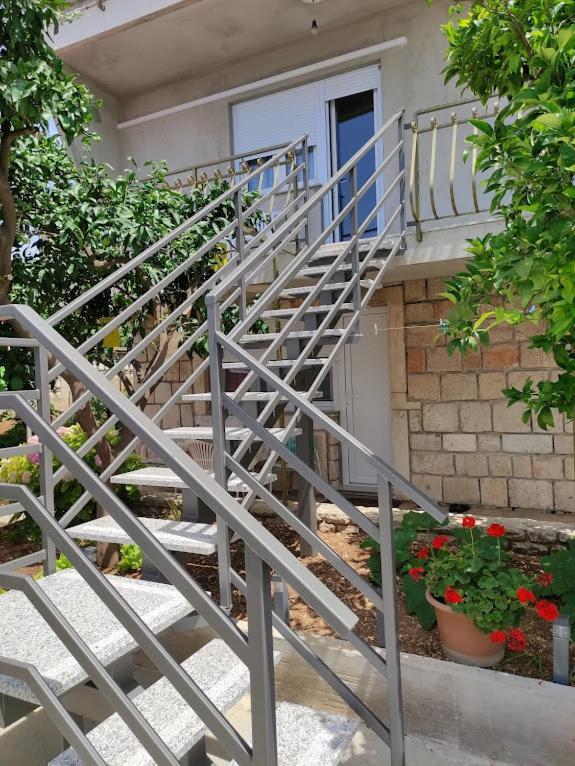 Apartmani Mila A1 & A2 & 3 Trogir Extérieur photo