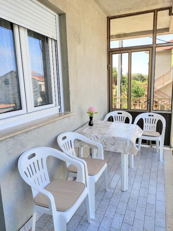 Apartmani Mila A1 & A2 & 3 Trogir Extérieur photo